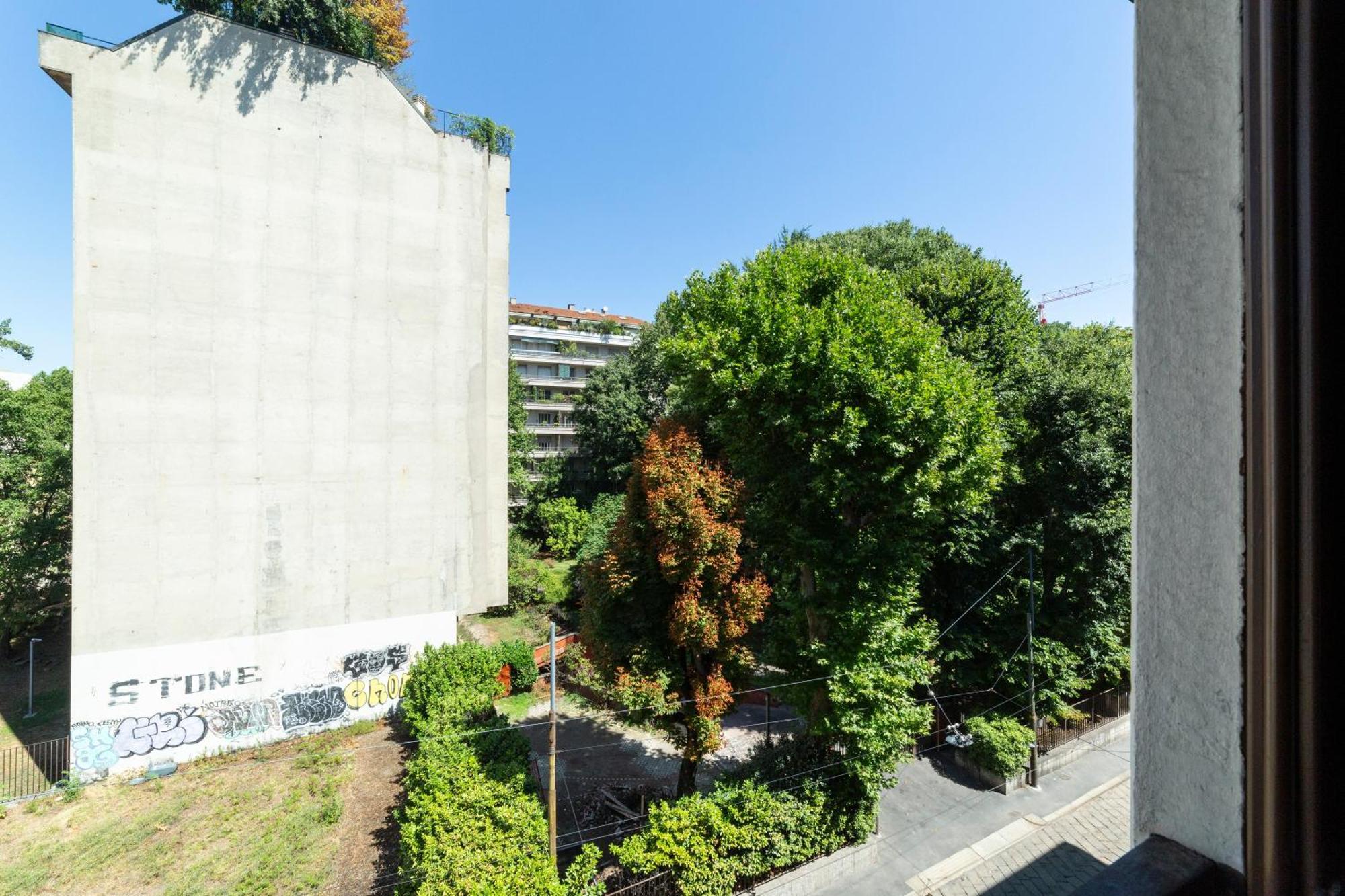 Easytopstay - Porta Romana Comfy Apartment, Milan